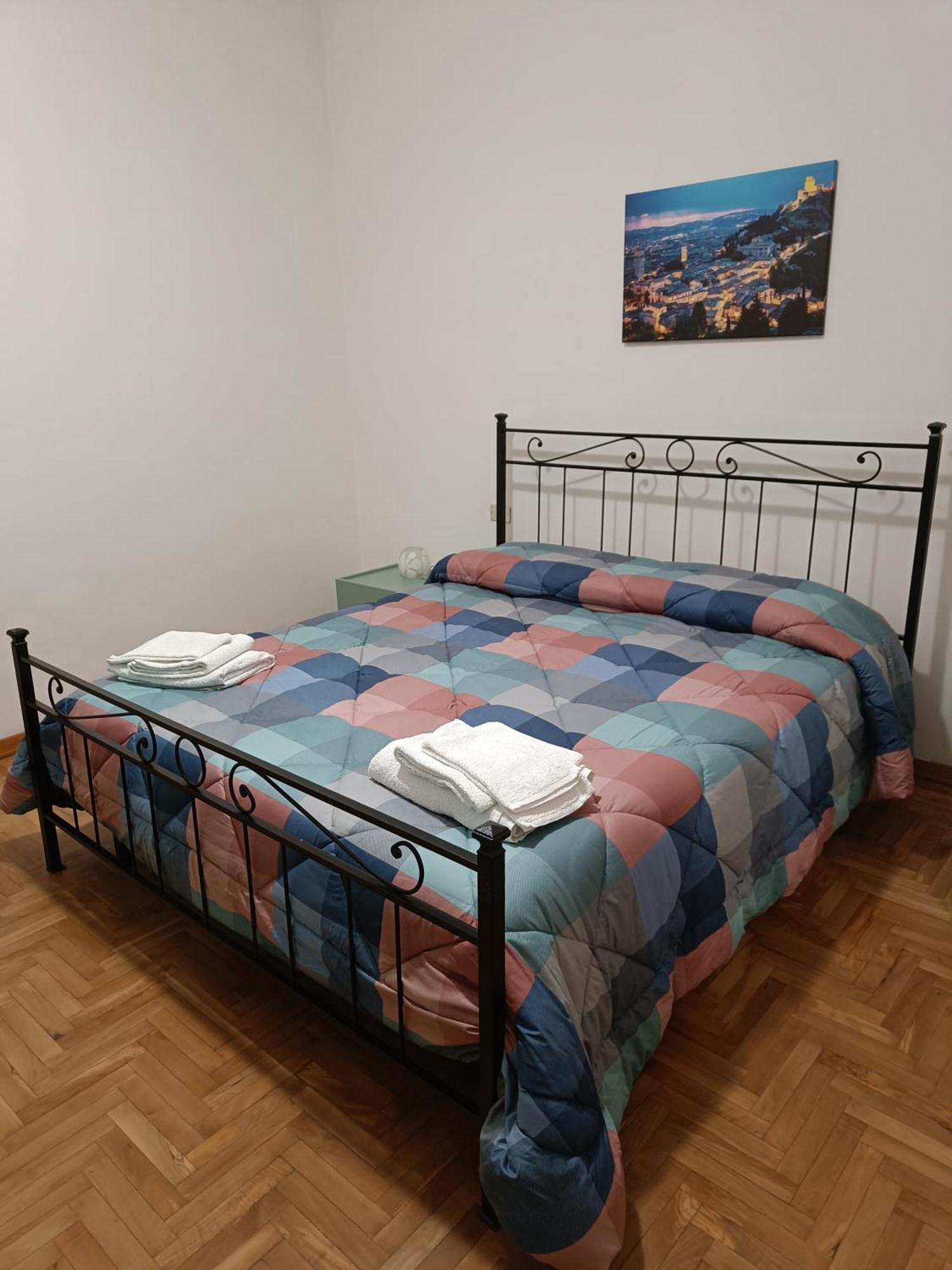 Sulle Orme Di Francesco Appartamento Blu Bastia Umbra Eksteriør billede